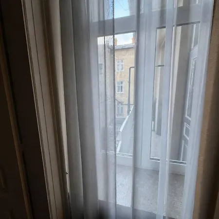Petra Doroshenka 19 Lviv